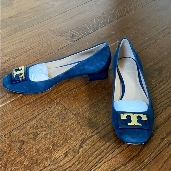 Tory Burch Gigi Block Heel Pump - Picture 4 of 6